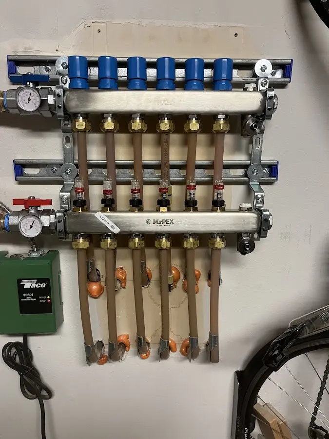 Plumber performing Water Heater Repair at a residential property in Keizer